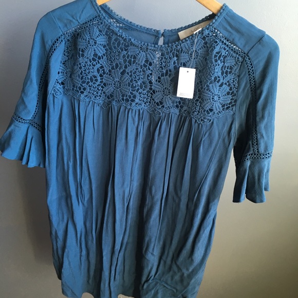 •4/$30• Loft Mixed Media Lace Yoke Top - Picture 4 of 7